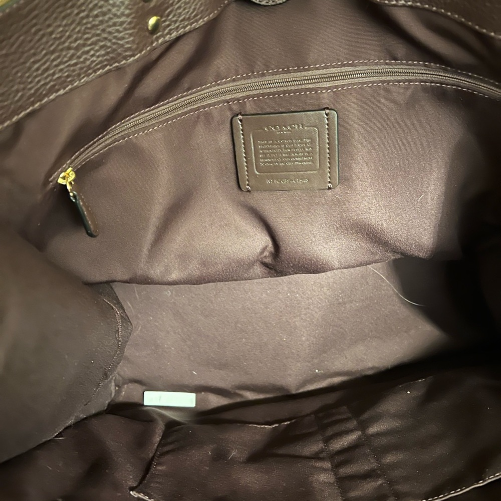 NEW Coach Tote Bag with Coach Symbol on the front. 4 compartments inside. - Picture 15 of 16